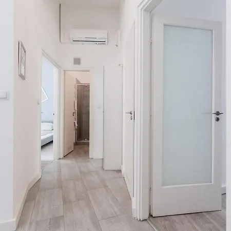 Palace Apartment
